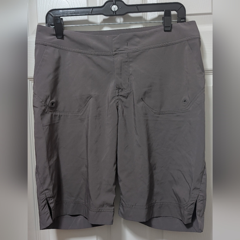 ARC'TERYX Women’s Mischief Long Hiking Shorts in Chocolate Brown Size 6